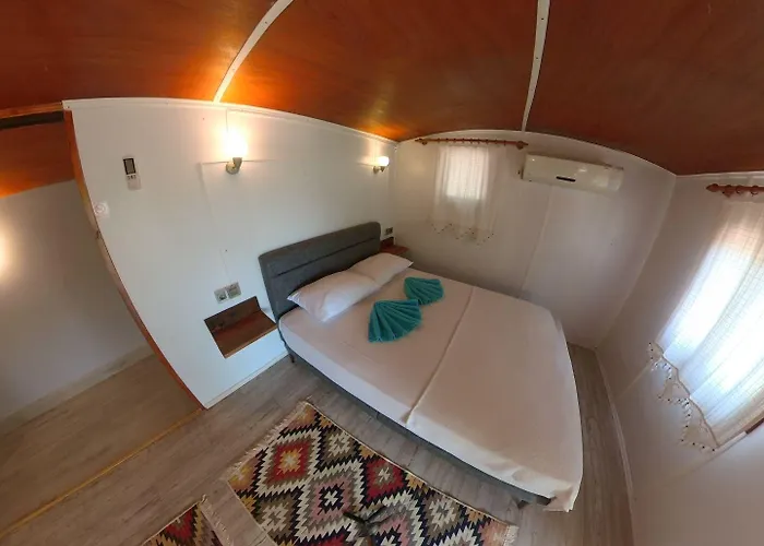 Azmakbasi Hotel Kultak